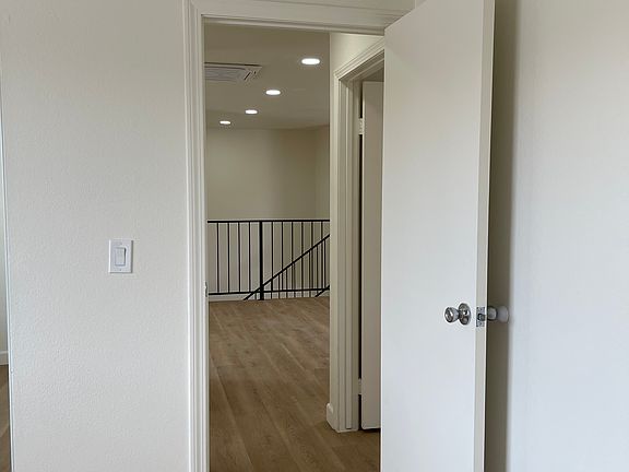 4th image of 18110 Arline Ave #18114-1/2