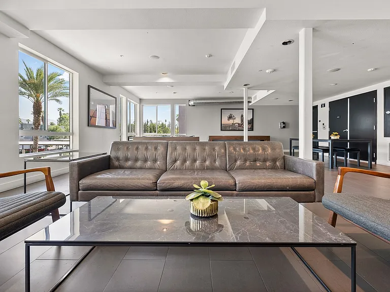 Mission Lofts — Photo 17