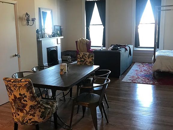 2nd image of 2360 N Clybourn Ave APT 3