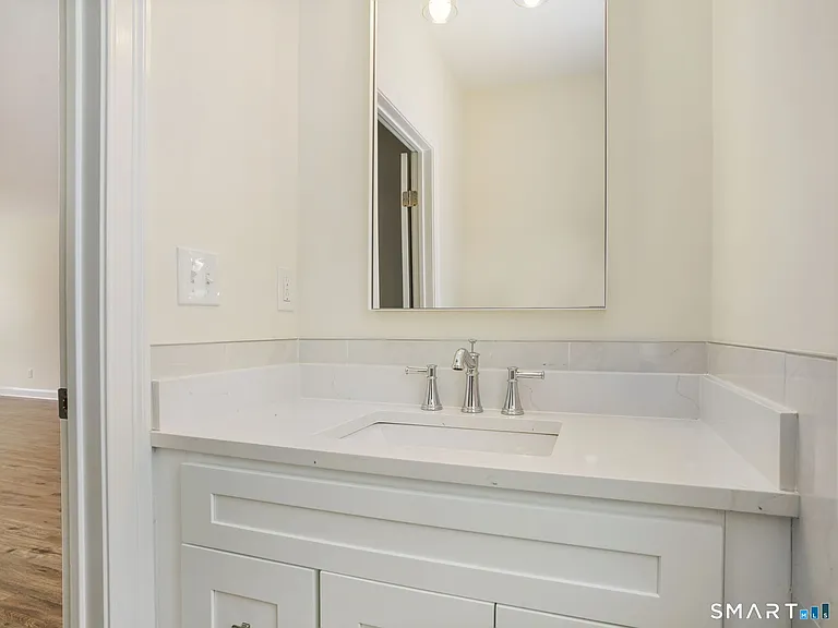 2 Beacon Sq #5 — Photo 17