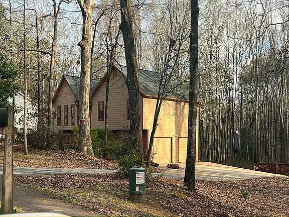 2nd image of 6851 Alexander Pkwy