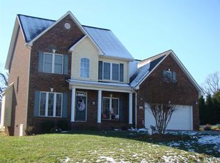 708 4th St NE, Conover, NC 28613