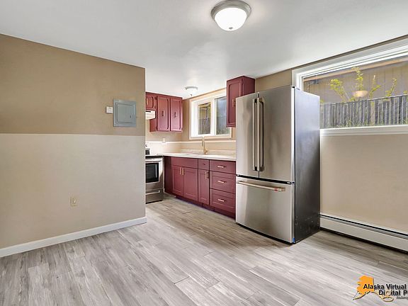 3rd image of 1335 Hyder St APT 1