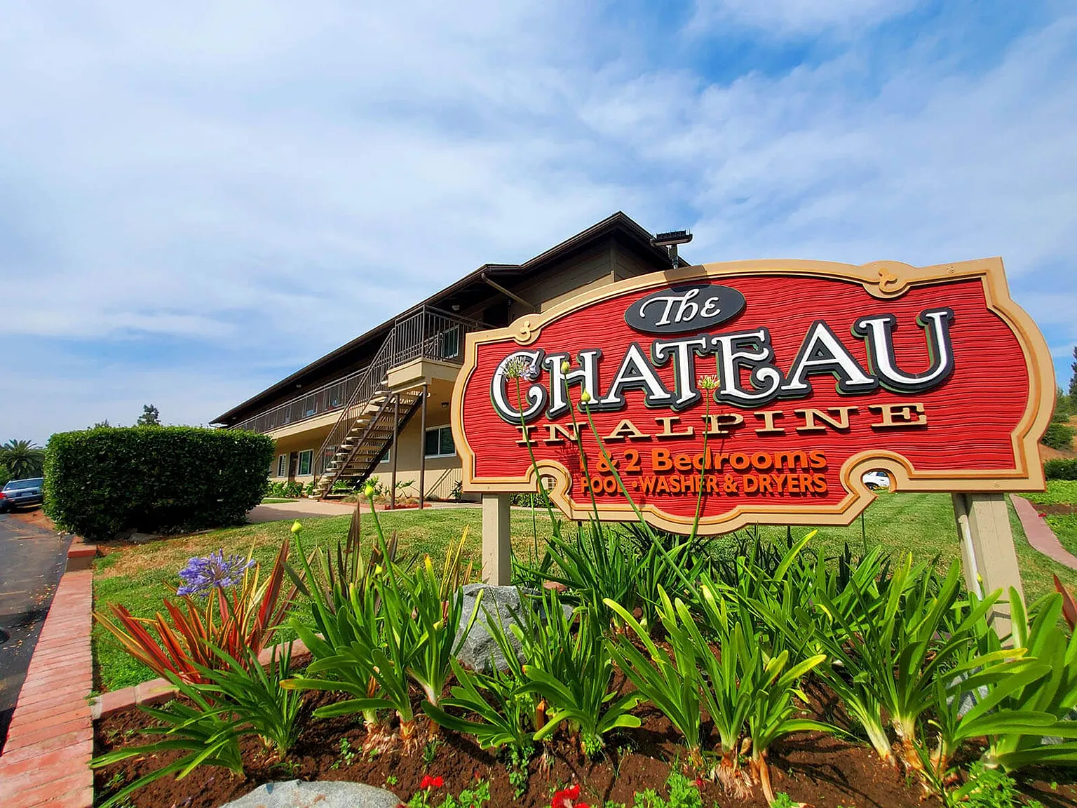 The Chateau in Alpine — Photo 2