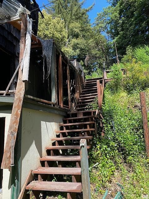 2nd image of 157 Madrone Way