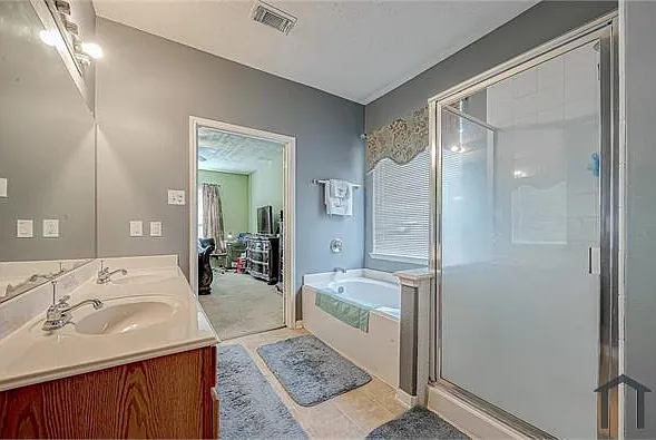 6319 Ballina Meadows Ct — Photo 16