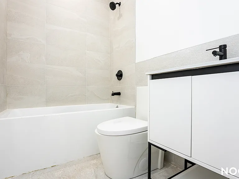 589 Knickerbocker Ave #1B — Photo 4