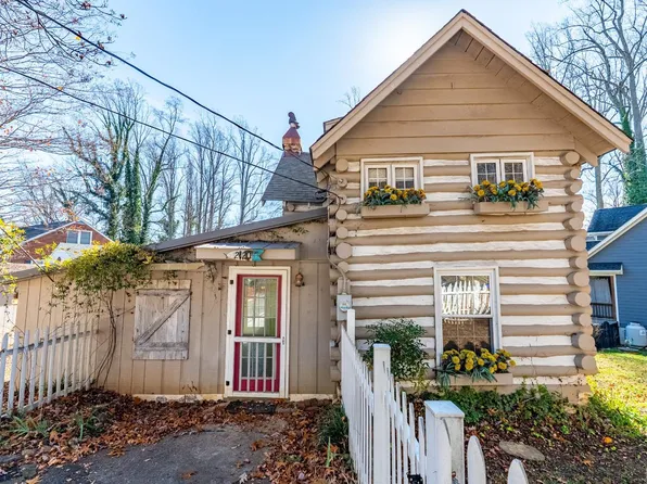 2120 Timberlake Dr, Lynchburg, VA 24502