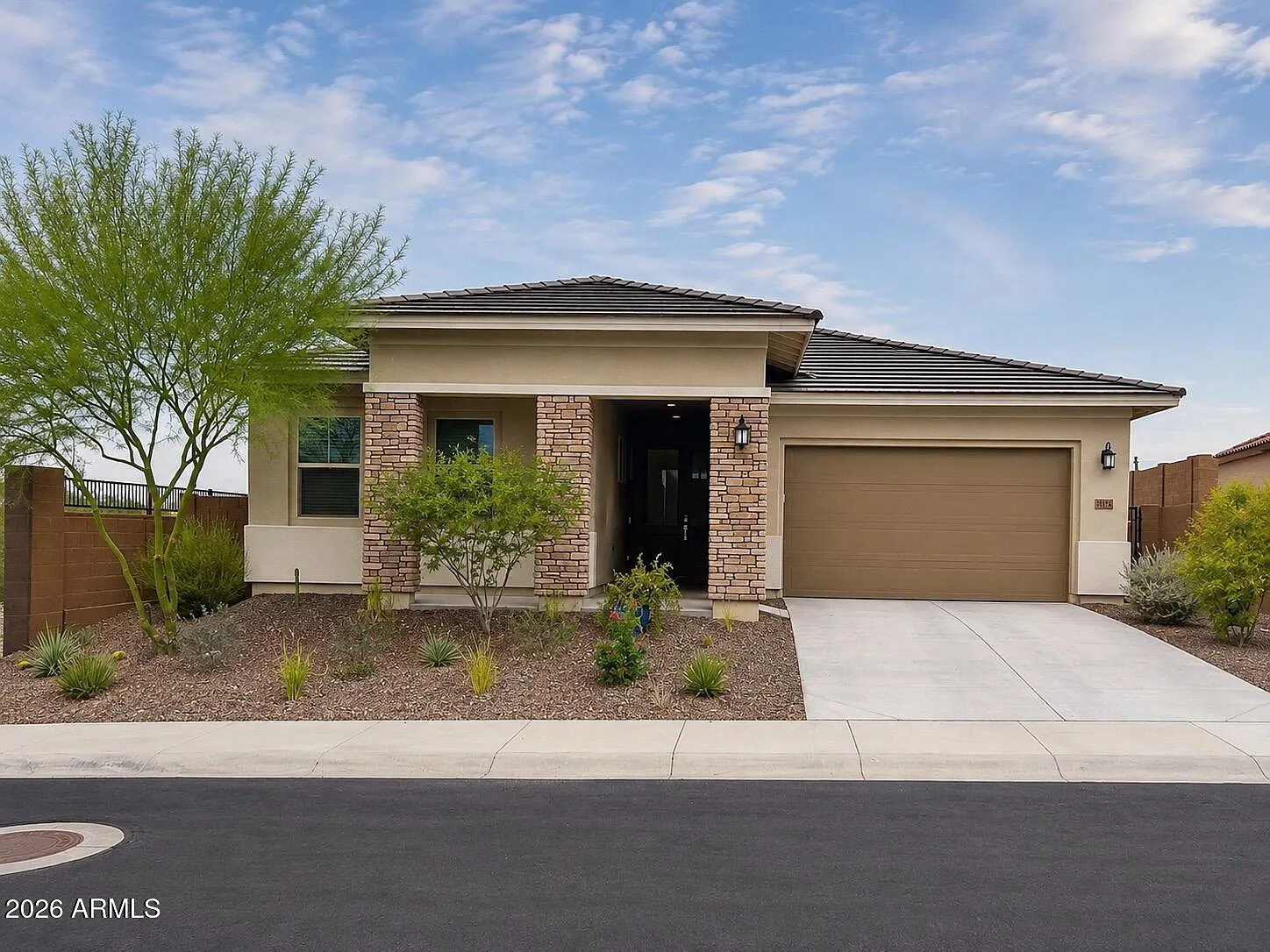 4 bed, 2.5 bath, 2468 sqft, $4,500 — Photo 1