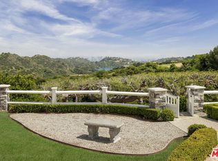 2574 Roscomare Rd, Los Angeles, CA 90077