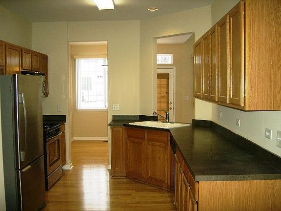 5th image of 3001 Anton Dr #3001