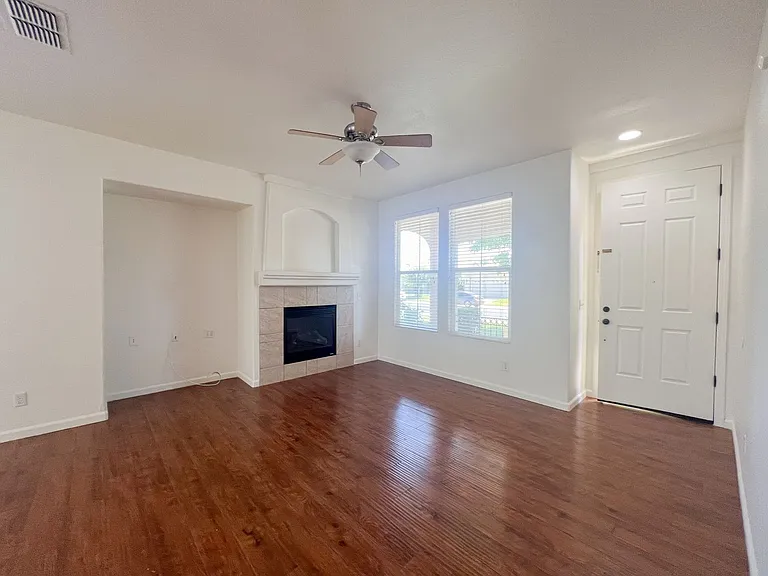 9814 Paso Fino Way — Photo 6