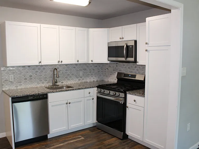 5205 Gordon Ave — Photo 8
