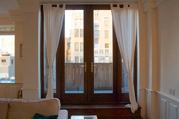 Rented by Luxury Property Group | media 33