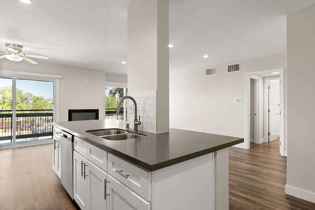 Brookside Terrace Apartments — Photo 2