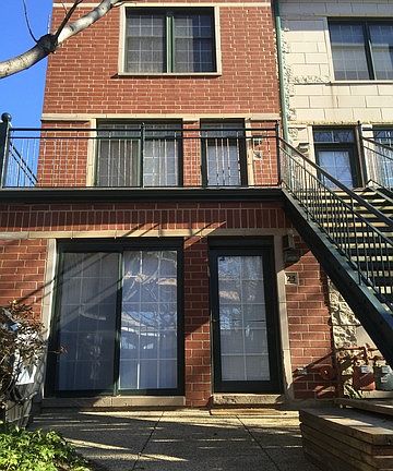 3rd image of 1813 S Clark St #W25