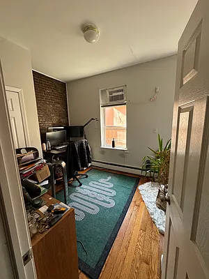 Rented by Empire City Real Estate LLC | media 6