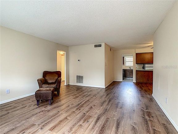 5th image of 200 Saint Andrews Blvd APT 2803