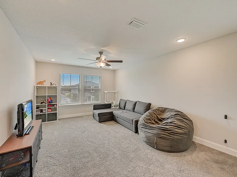 155 Chandler Dr — Photo 27