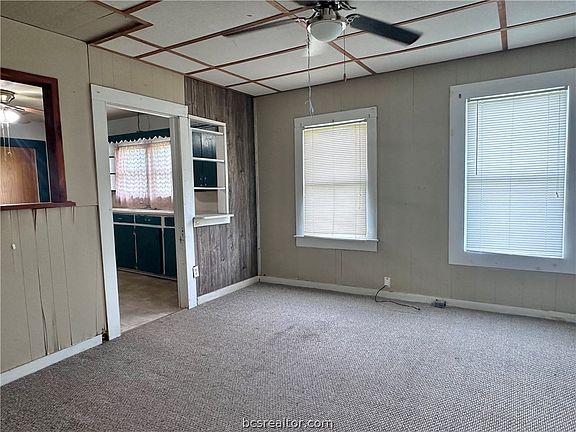 5th image of 504 N Temple St