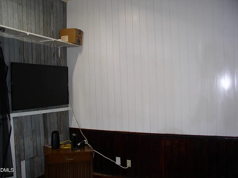 332 Rowland St — Photo 12