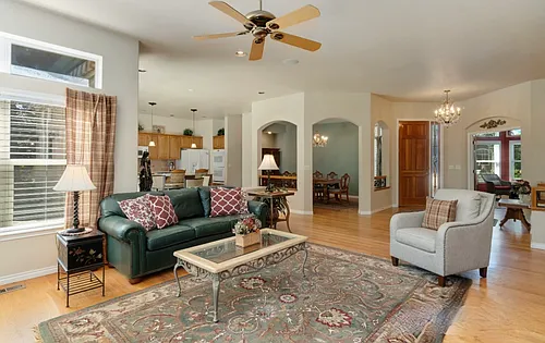 3160 Stevens Cir N Photo 1