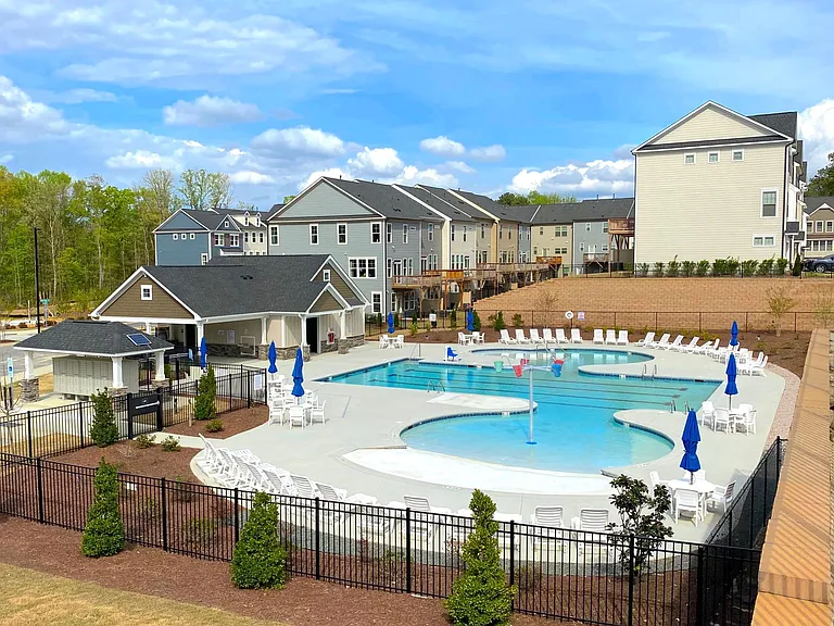 825 Grafton Peak Ln — Photo 20