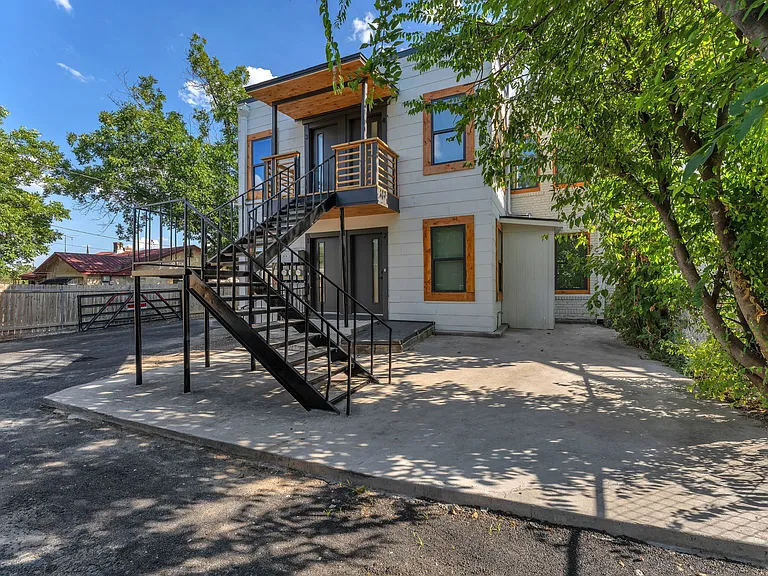 1505 W Woodlawn Ave #2 — Photo 14