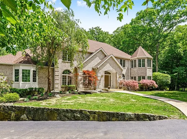 9 Natale Dr, Sparta, NJ 07871