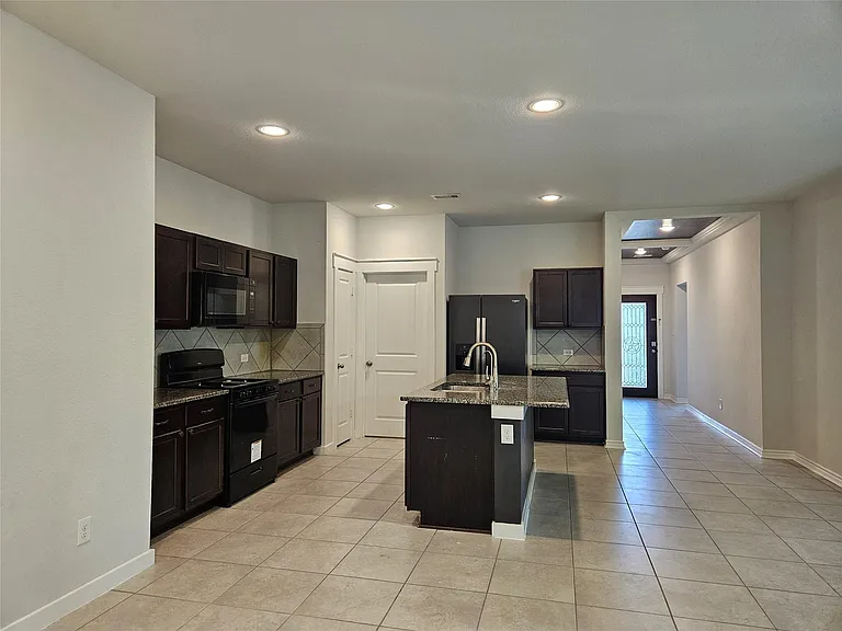 2833 Bretton Woods Dr — Photo 8