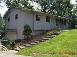 10777 Frankfort, Pinckney, MI