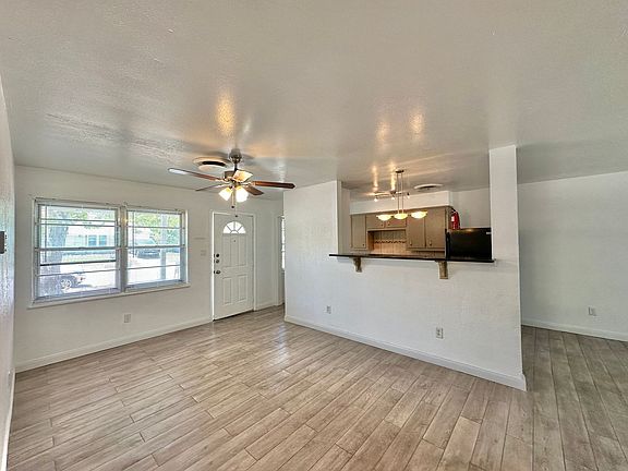 3rd image of 707 S 13th St