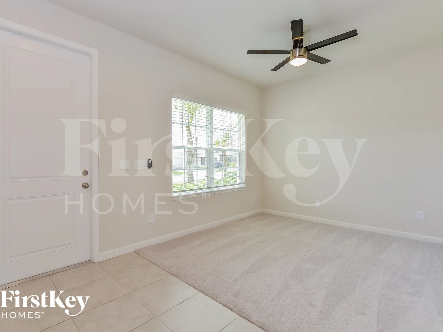 3 bed, 2.5 bath, 2409 sqft, $2,605 — Photo 2