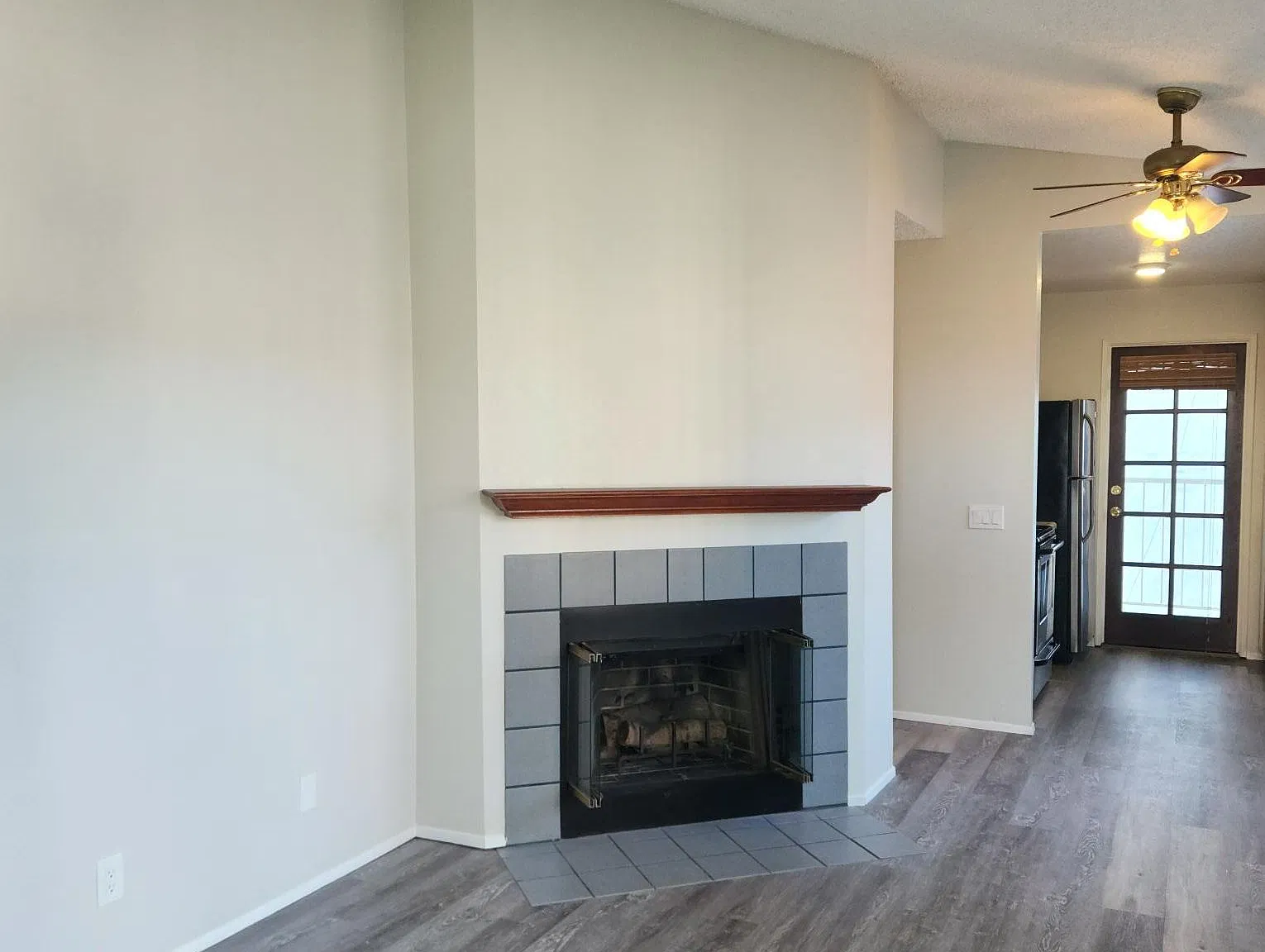2 bed, $3,000 — Photo 2