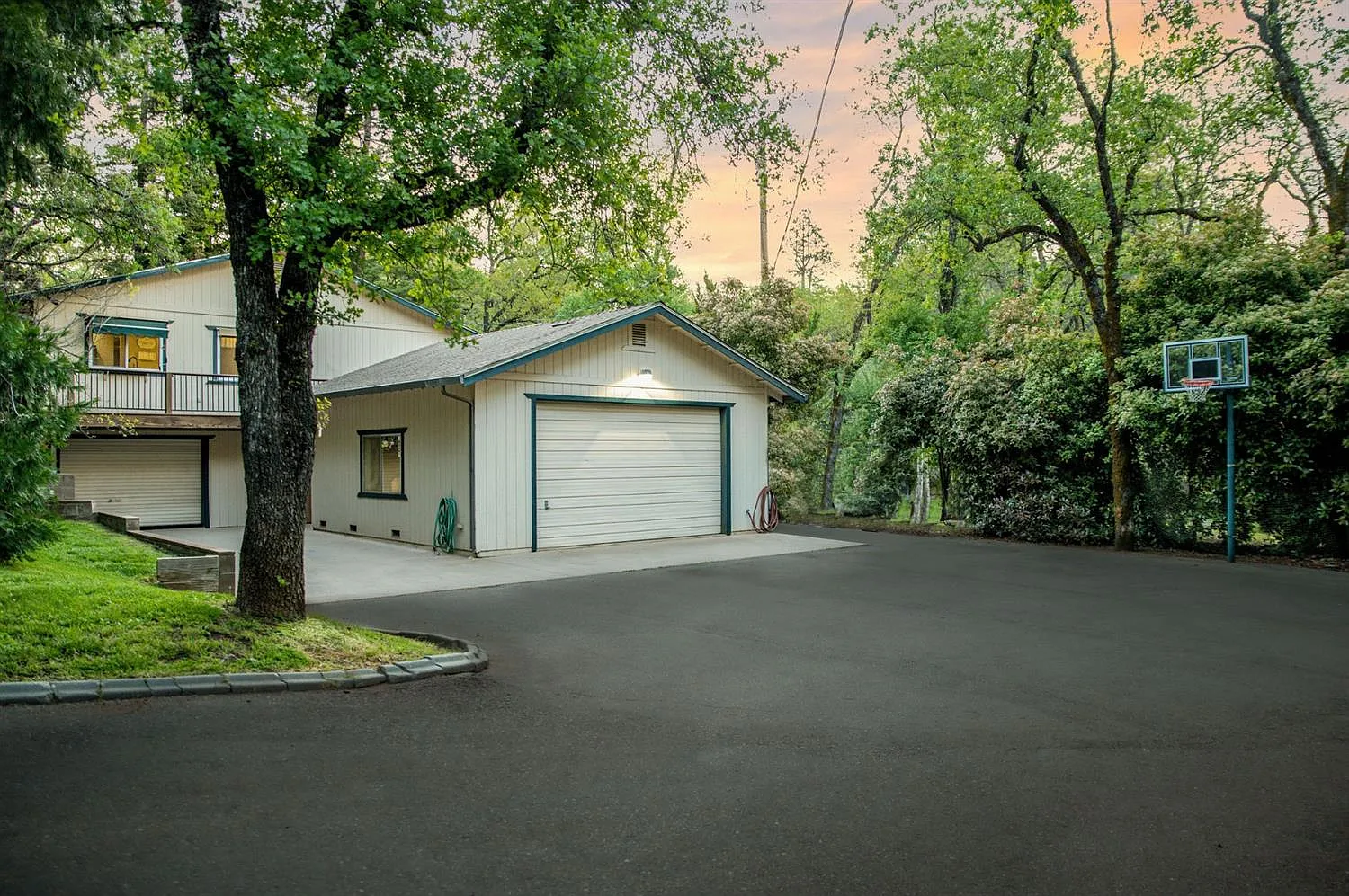 360 Pine Wood Way photo 1