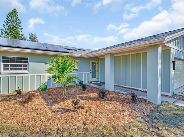 2520 Southpointe Dr, Dunedin, FL 34698