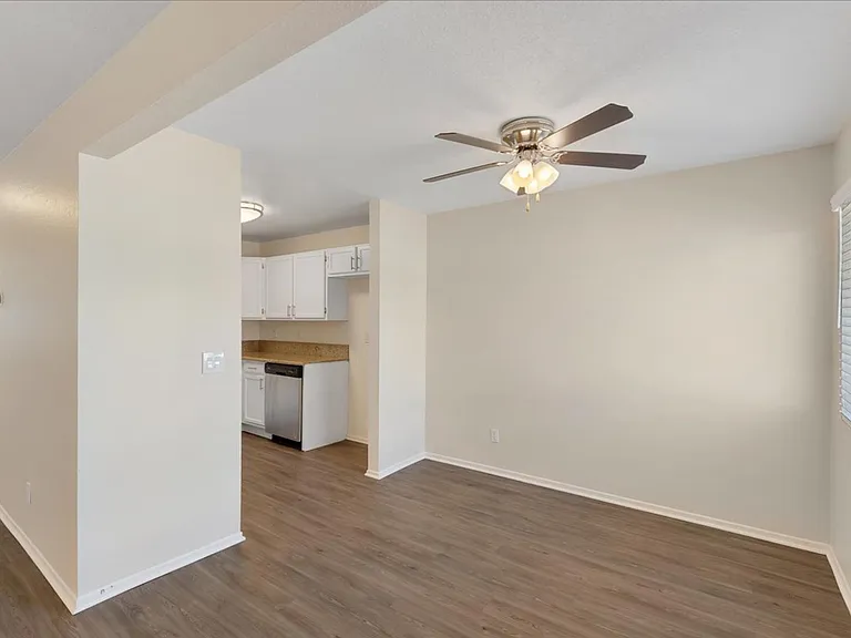Parkview Palms Apartments- Riverside, CA — Photo 81