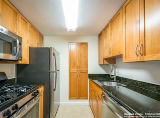 89-2 Thornton Rd, Chestnut Hill, MA 02467