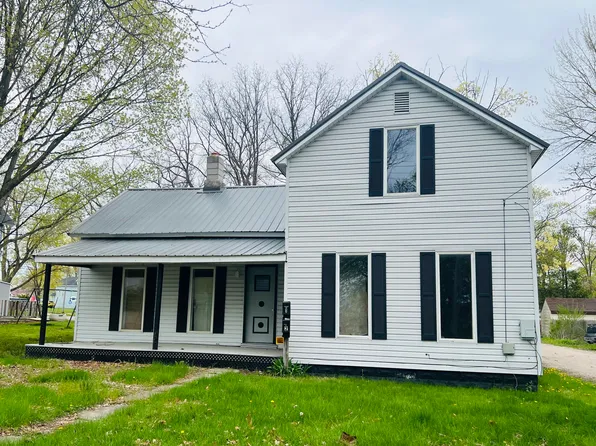 210 S Division Ave, Fremont, MI 49412