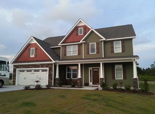 402 Canoe Ln, Swansboro, NC 28584