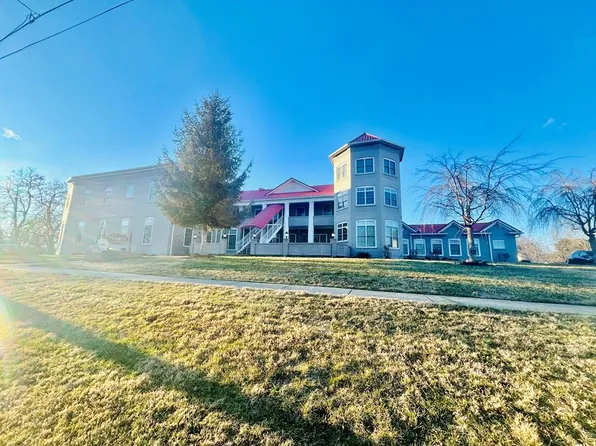 210 E Withers Rd APT 103, Wytheville, VA 24382