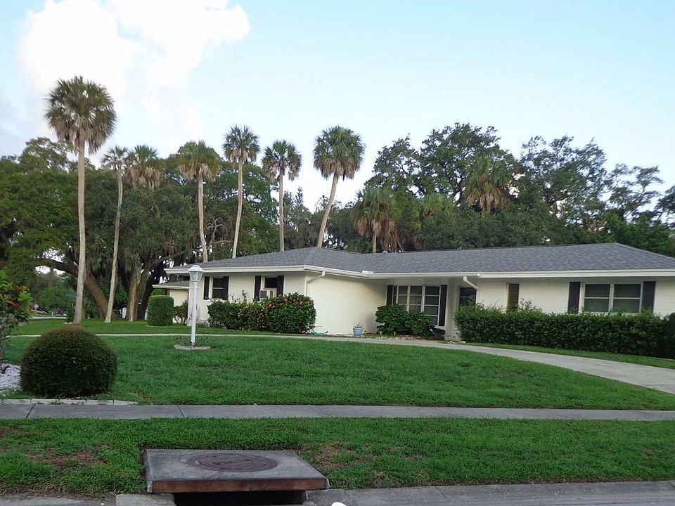 1st image of 3031 Regatta Dr