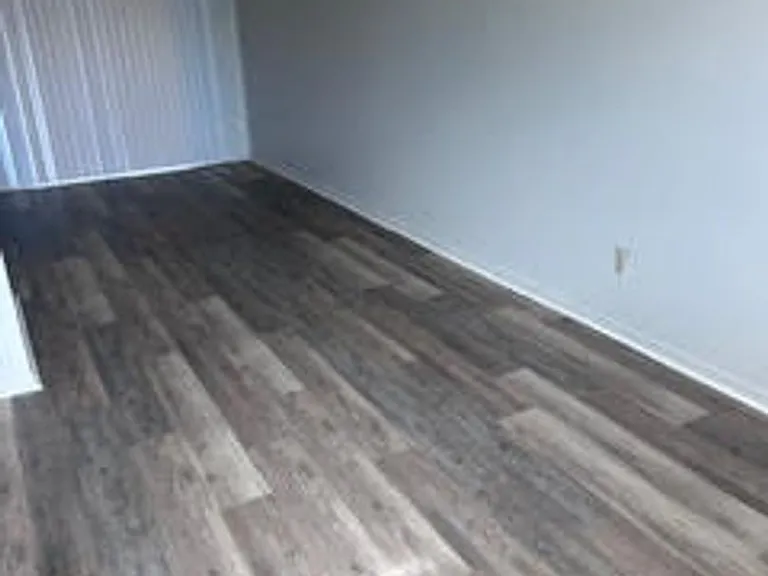 1516 Kraft Ave — Photo 24