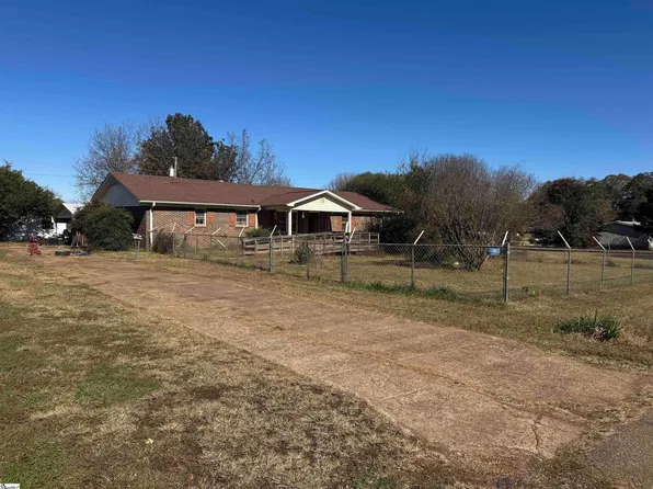403 Sherard Rd, Belton, SC 29627