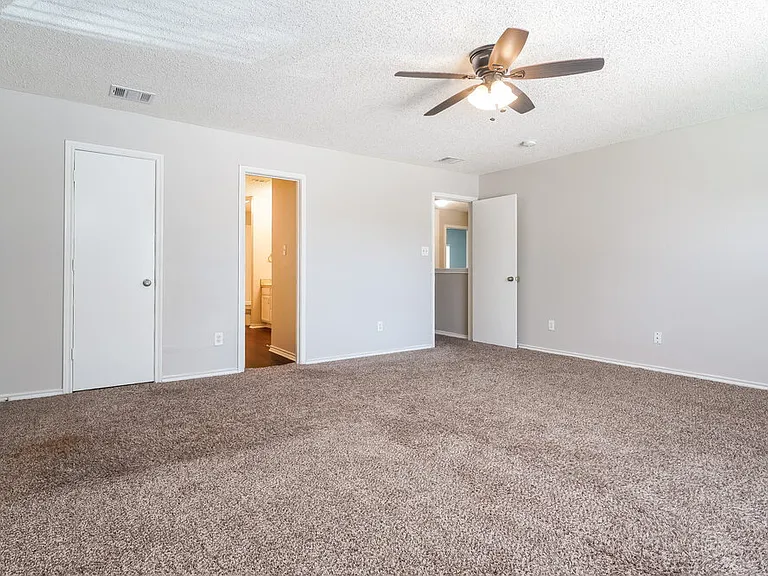 3156 Pine Valley Dr — Photo 11