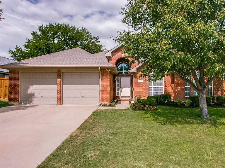 2509 Caprock Cv — Photo 1