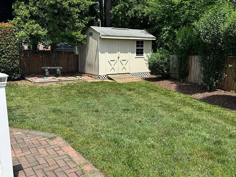 2906 Breezy Ter — Photo 92