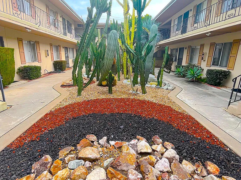 850 S Rosemead Blvd #3 — Photo 1