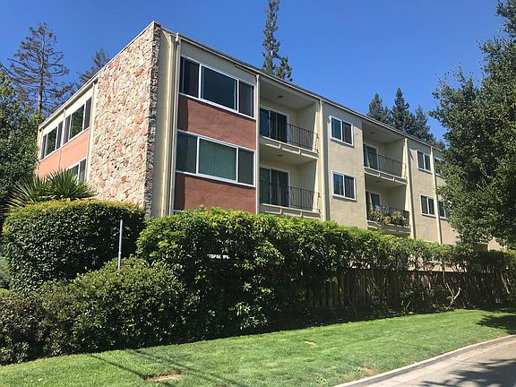 3rd image of 71 9th Ave APT 9