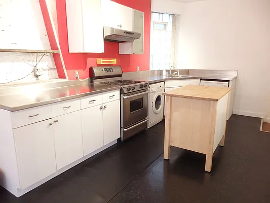 Rented by John O'Kelly Real Estate | media 4